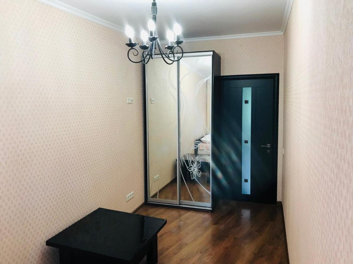 Seven Hotel Vyshneve Exterior foto