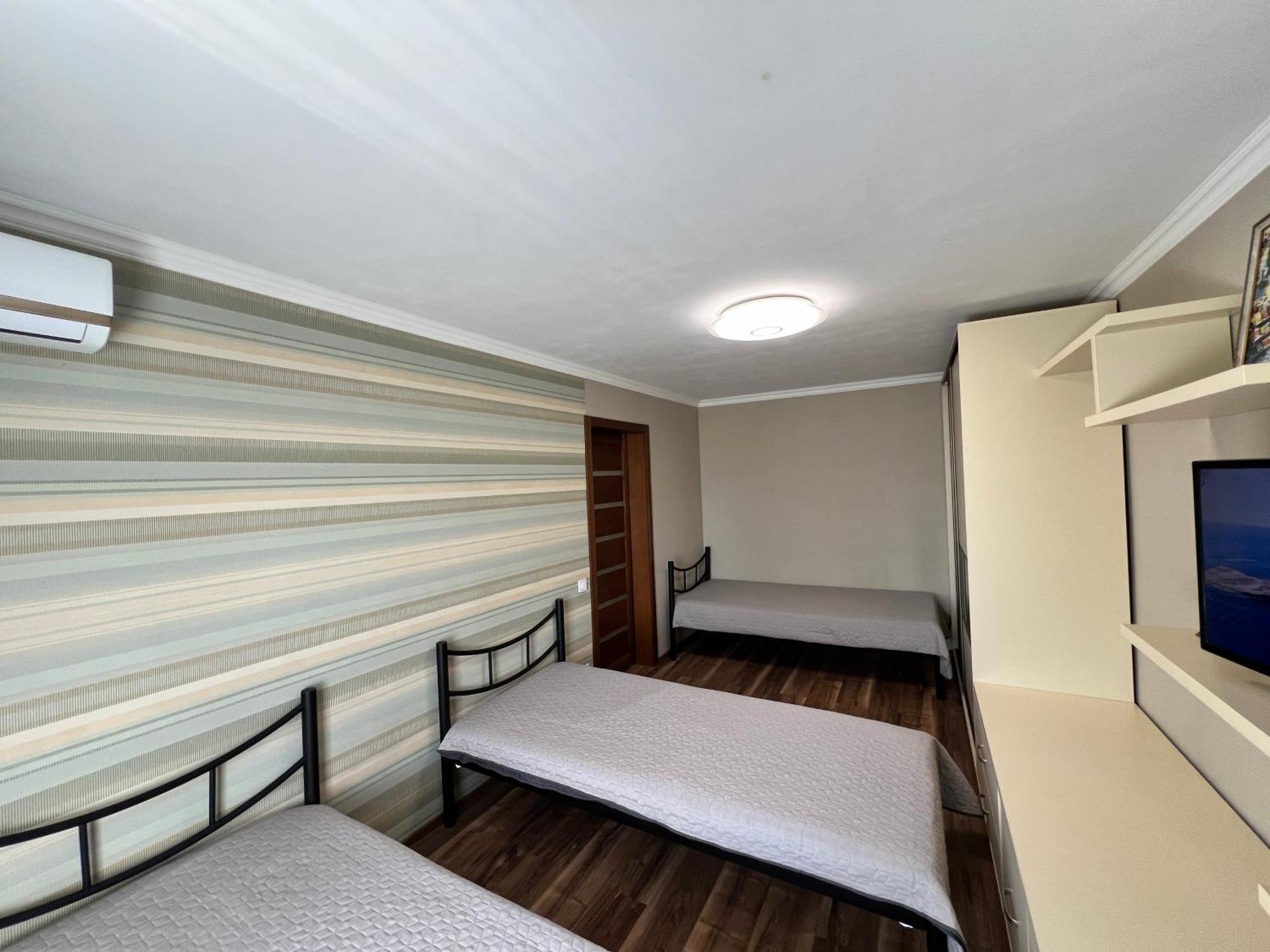 Seven Hotel Vyshneve Exterior foto